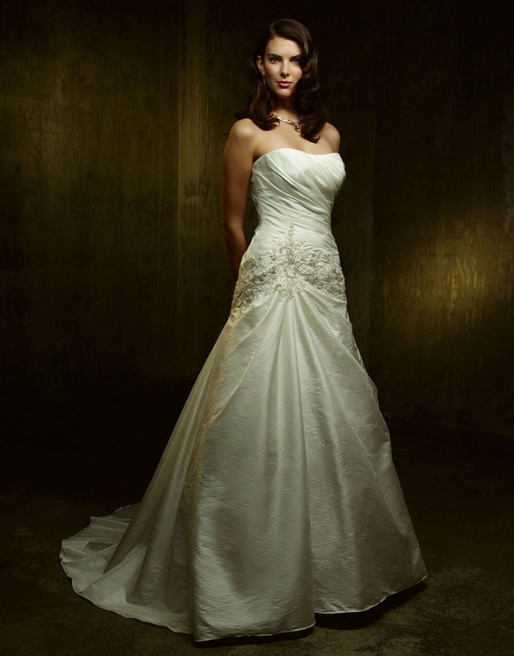 Casablanca Bridal | NWT Strapless Beaded Wedding Dress 1870 Size 12